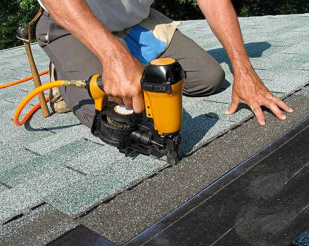 Best Roof Gutter Cleaning  in Bruce, MS